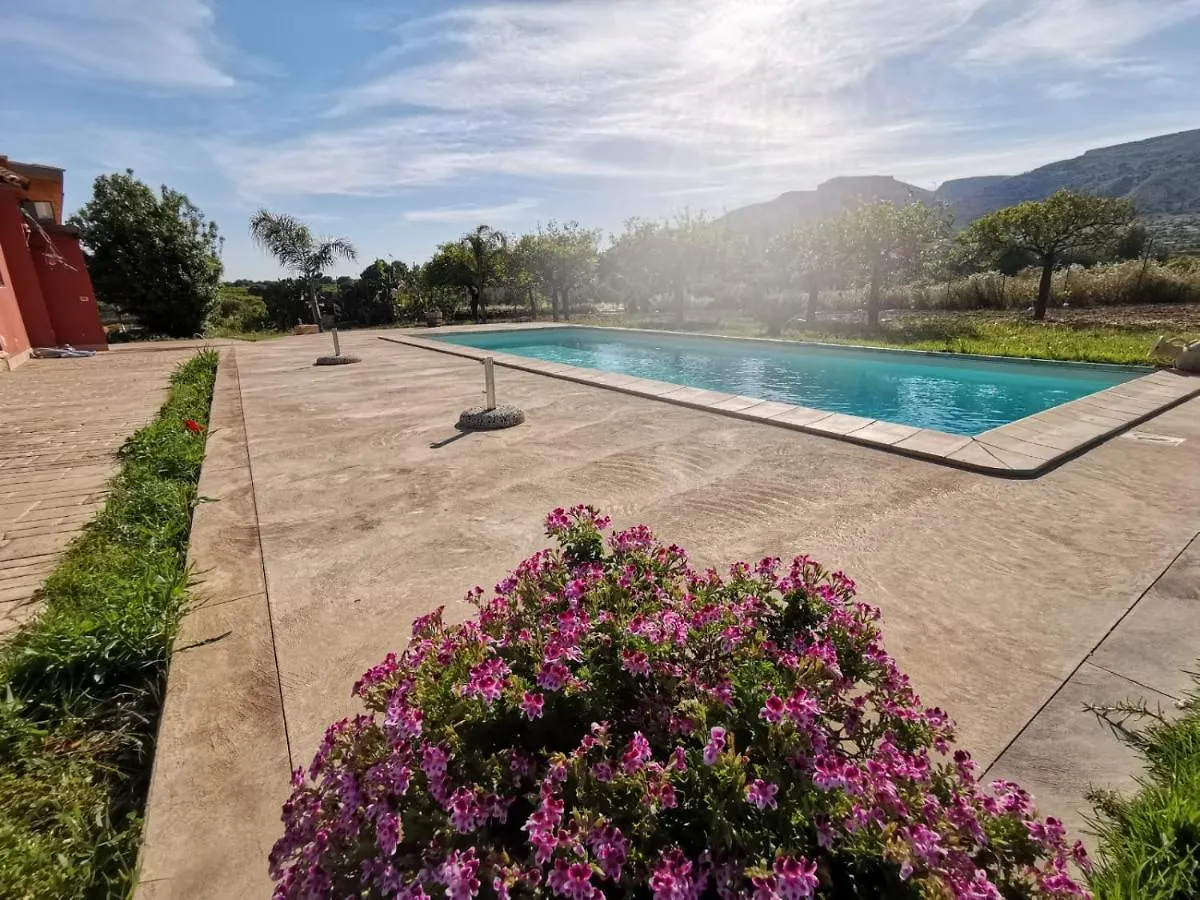 Villa Rosa Avola